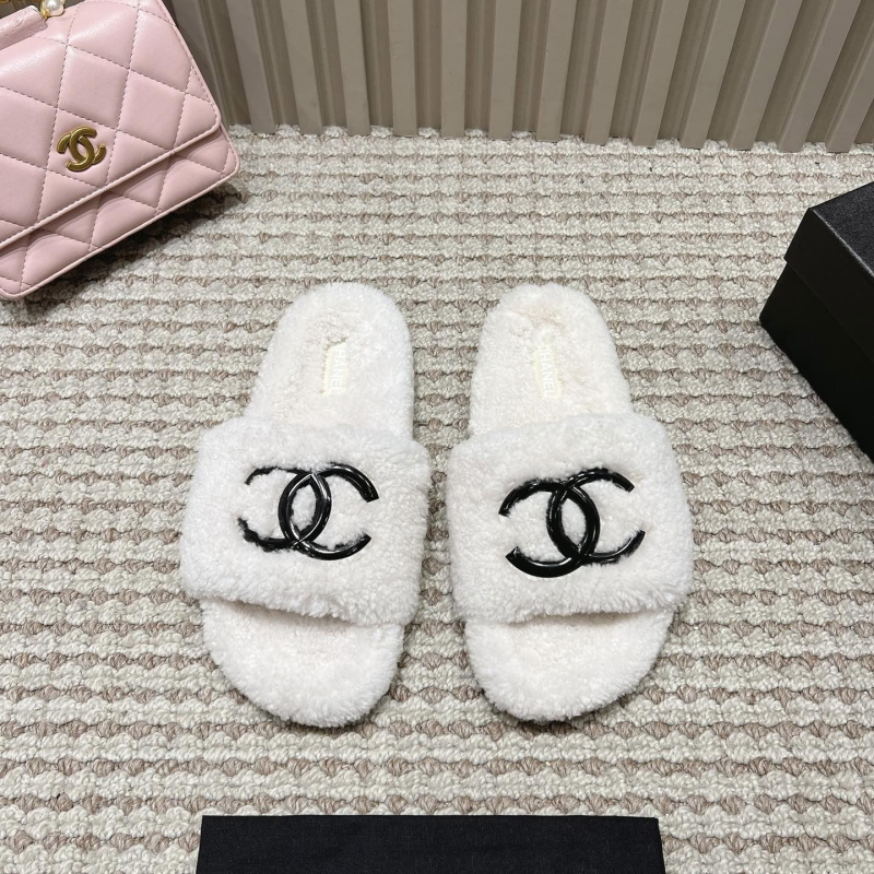 Ch*el slippers